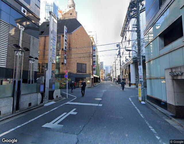 HOTEL PAL新宿 左側からの外観