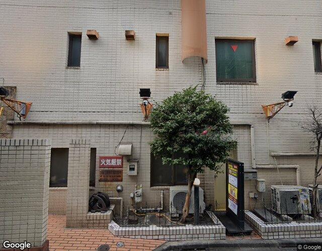 サンレオン1・2【スタイリッシュグループ(おとぼけビーバー)】 左側からの外観