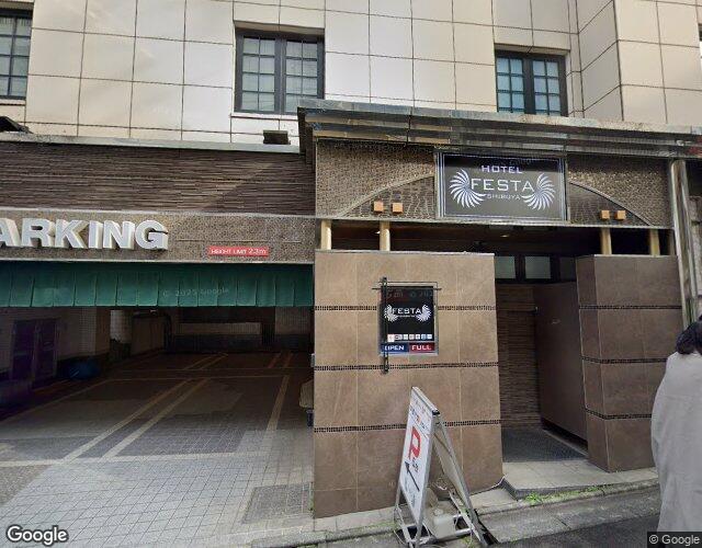 HOTEL Festa 右側からの外観