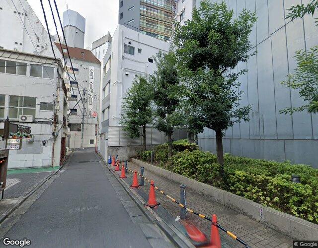 OLD SWING MUSIC STYLE HOTEL 右側からの外観