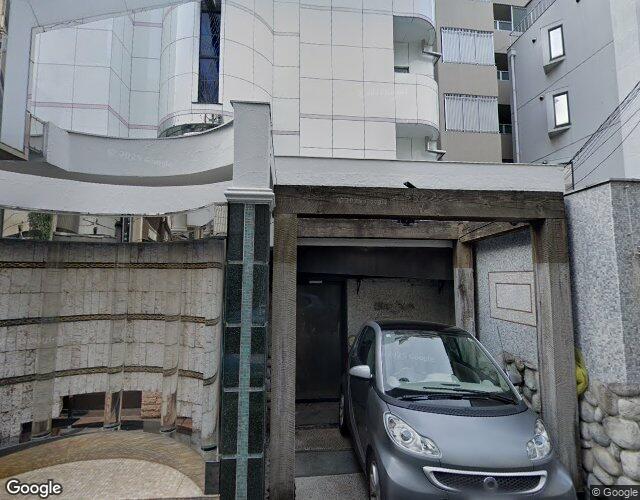 HOTEL 03 左側からの外観