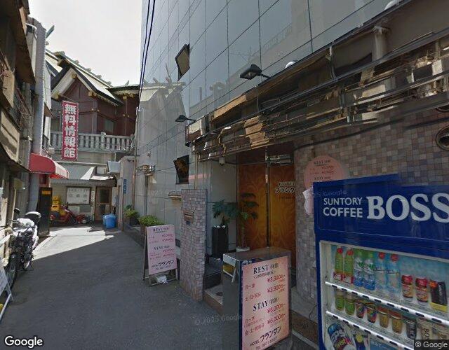 ホテル プランタン 裏側からの外観