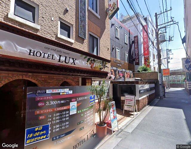 鶯谷Bella HOTEL 裏側からの外観