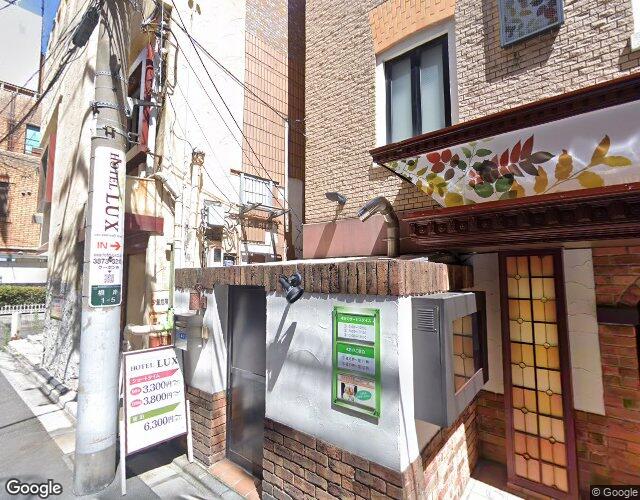 鶯谷Bella HOTEL 右側からの外観