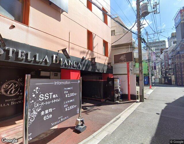 HOTEL Diana 裏側からの外観