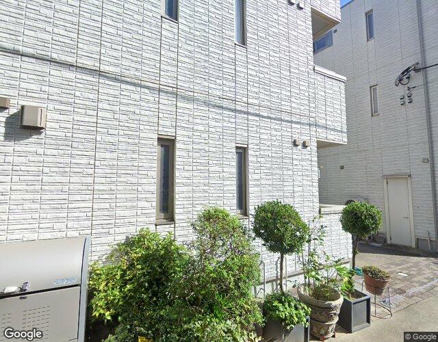 ホテル MI・YA・KO 右側からの外観