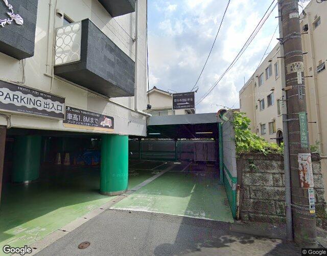 ホテル 大和 右側からの外観