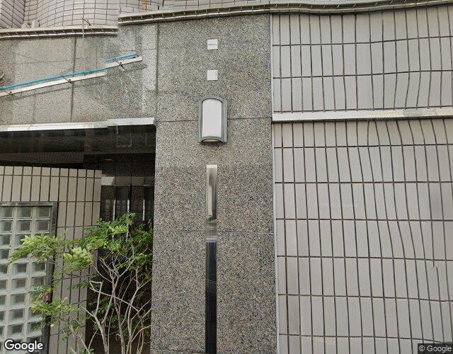デュオ 右側からの外観