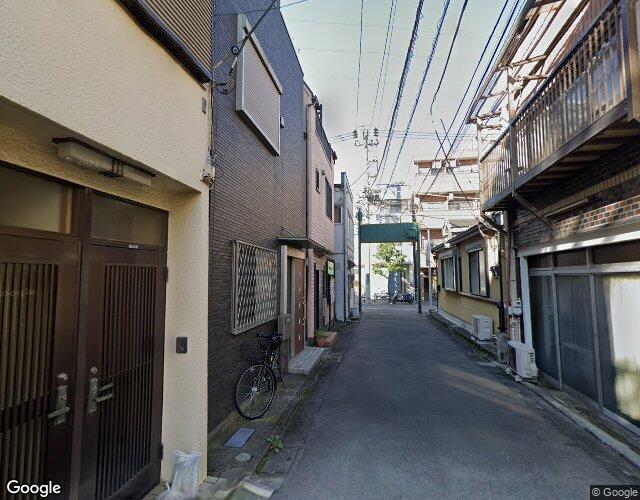 シンデレラタイム 左側からの外観