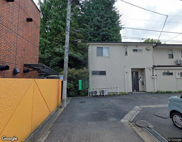 エルス 左側からの外観
