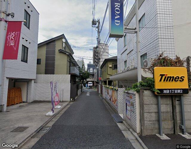 ホテル WILL池袋 右側からの外観