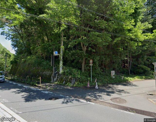 ホテル プランタン高尾店 右側からの外観
