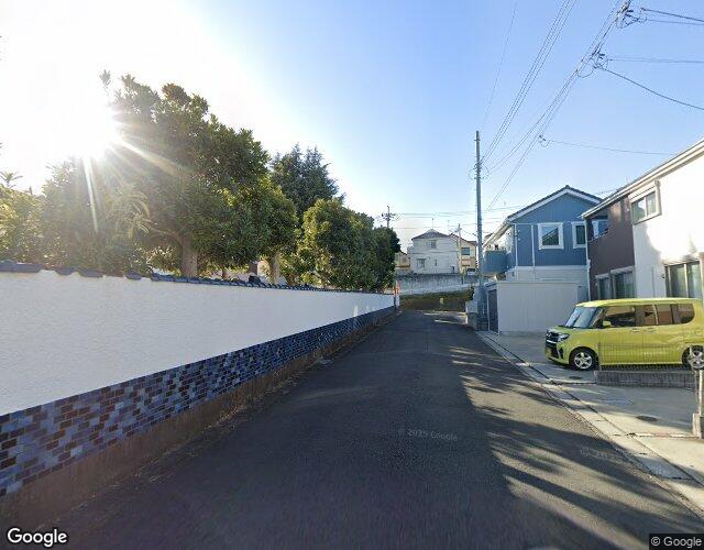 ニューぼたん 左側からの外観