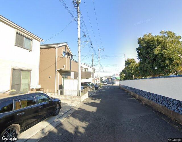 ニューぼたん 右側からの外観
