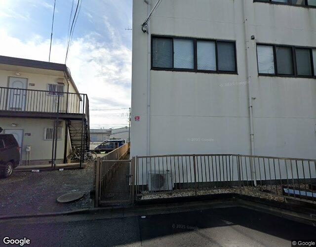 ホテル J house 1 裏側からの外観