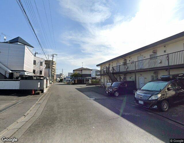 ホテル J house 1 右側からの外観