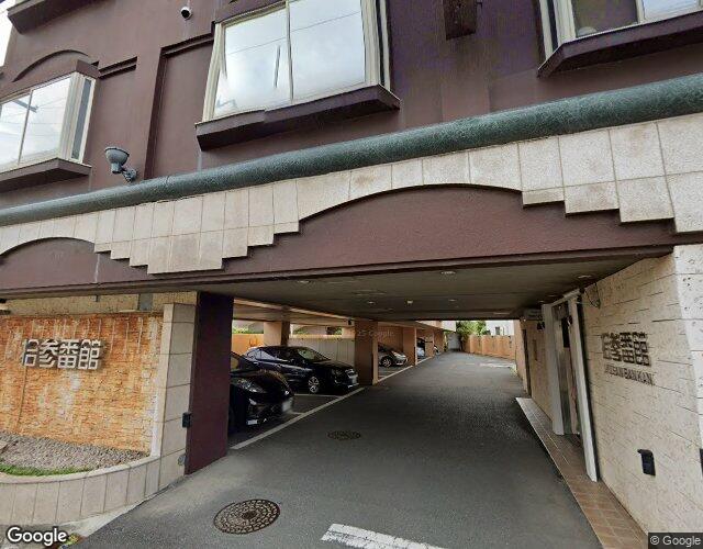 拾参番館の外観
