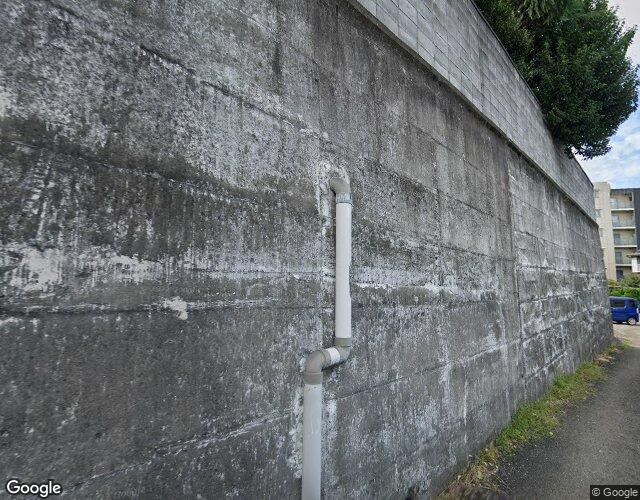 ガーデン伏見 左側からの外観