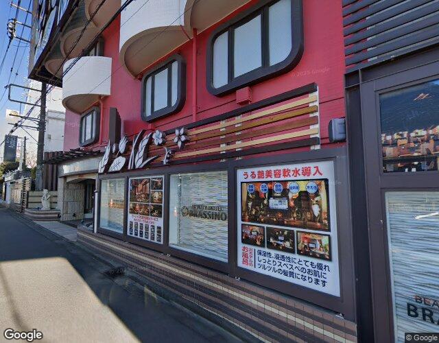 BEAUTY HOTEL BRASSINO 右側からの外観