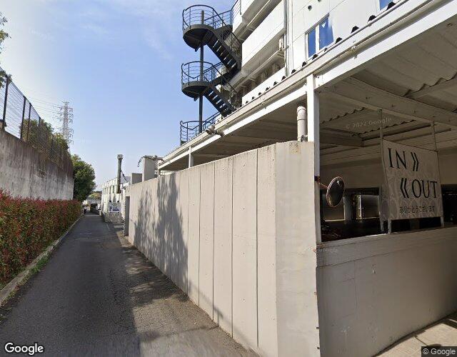 HOTEL CUE 町田店（ホテル キュー）【Best Delight Group】 左側からの外観