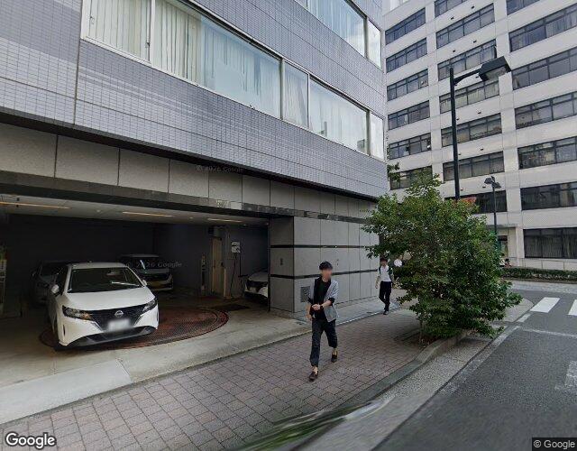 ホテル メトロ 新横浜 右側からの外観