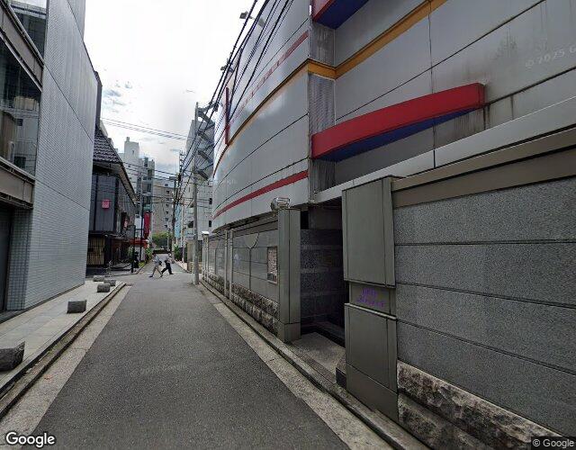 マイアミ 裏側からの外観