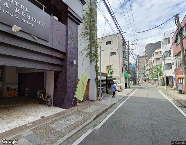 Dispa Resort 左側からの外観