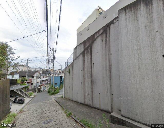 ZEN 横浜羽沢 右側からの外観