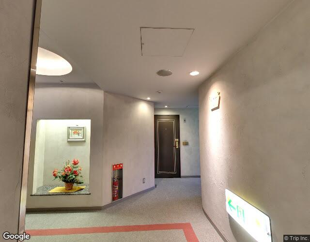 ホテル 二番館PLUS 裏側からの外観