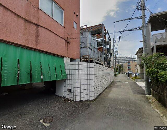 ニューパルコ 左側からの外観
