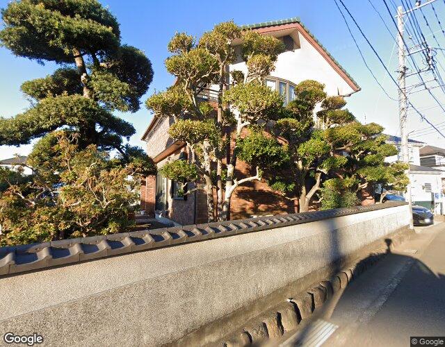 エルミタージュ田名 左側からの外観
