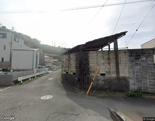 ホテル X 左側からの外観