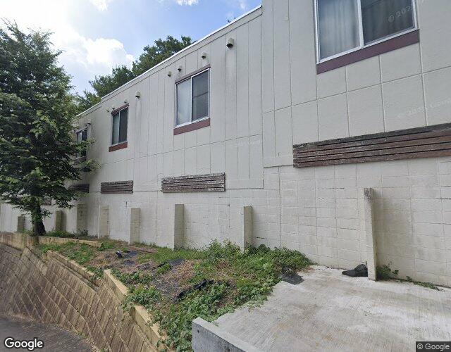 ホテル現代楽園 伊勢原店 裏側からの外観