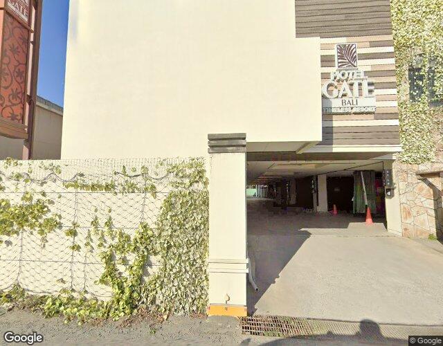 HOTEL GATE BALI 左側からの外観