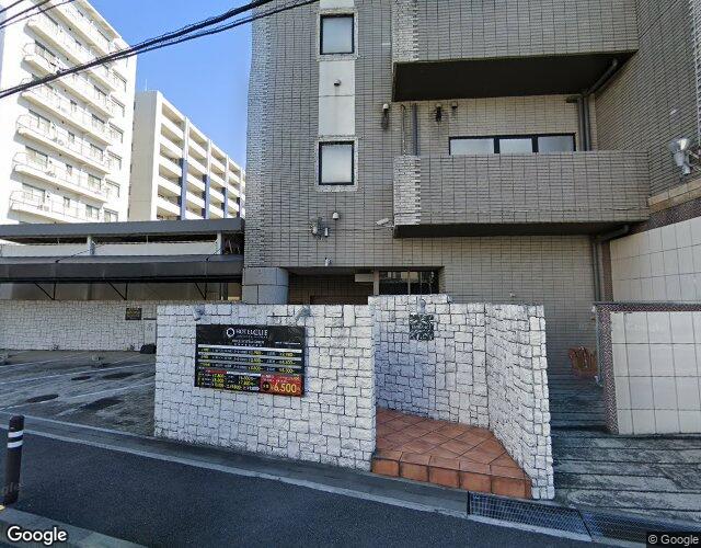 HOTEL CUE厚木 右側からの外観