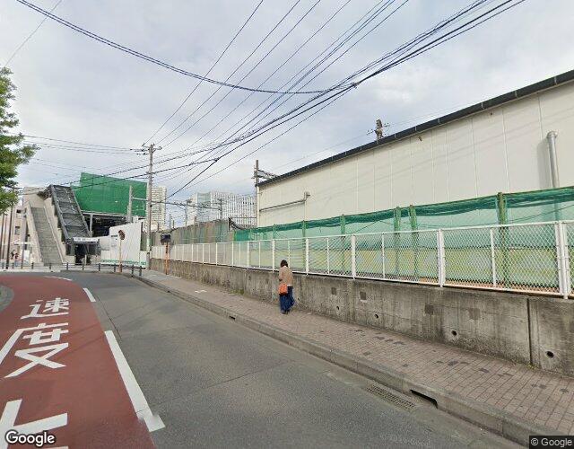エビナ 左側からの外観