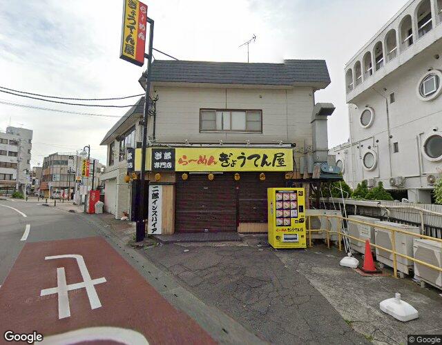 エビナ 右側からの外観
