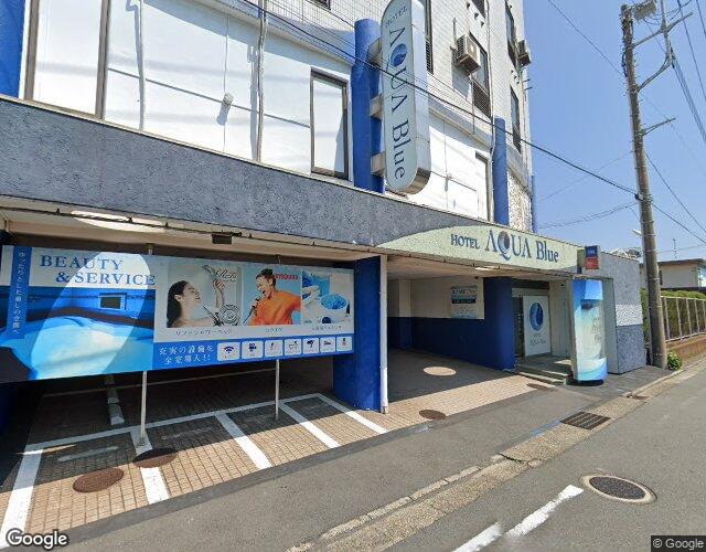 ホテル アクアブルー 横須賀 右側からの外観