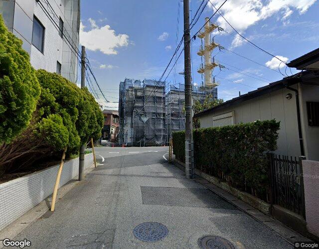 ホテル エムスキップ 右側からの外観
