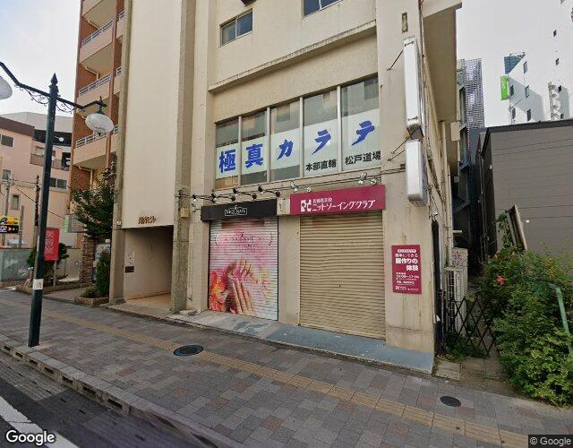 Hotel 21 Xanadu 右側からの外観