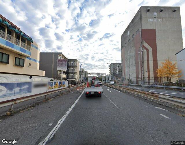 テンセゾン船橋 右側からの外観