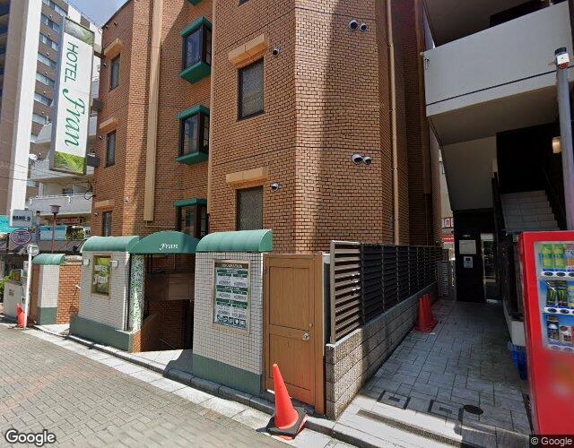 フラン 右側からの外観