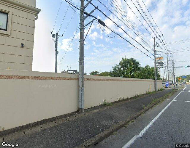 トレビ 裏側からの外観