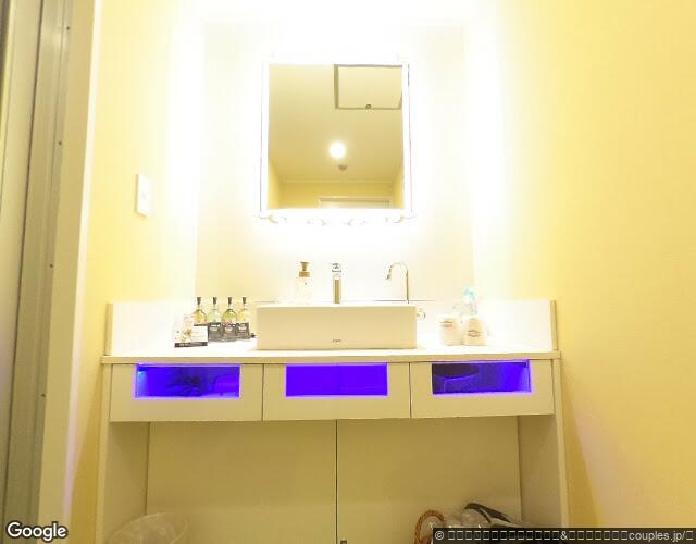 HOTEL VARICIAN 木更津店 裏側からの外観
