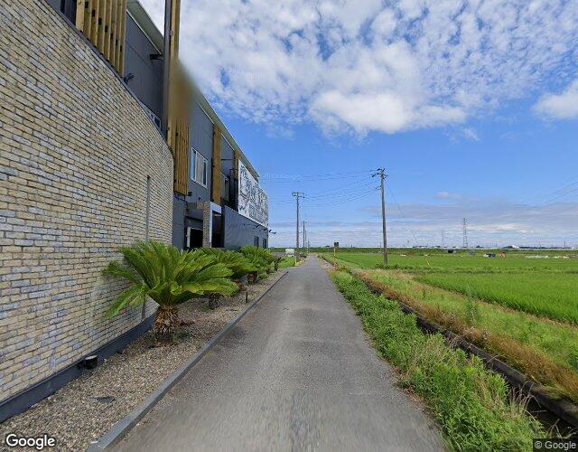 ホテル 艶 木更津店 左側からの外観