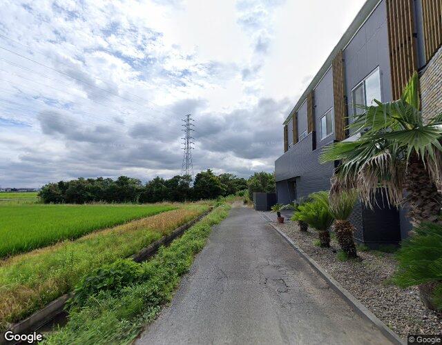 ホテル 艶 木更津店 右側からの外観