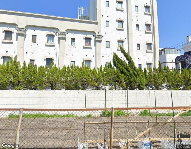 Z 右側からの外観