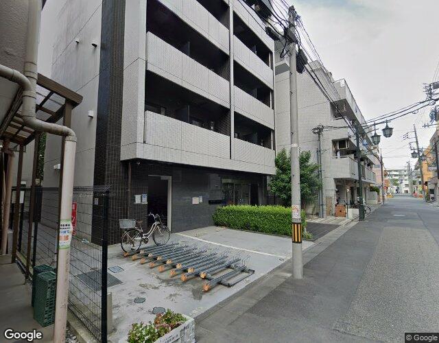 パークイン 左側からの外観