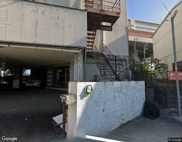 ガウス 右側からの外観