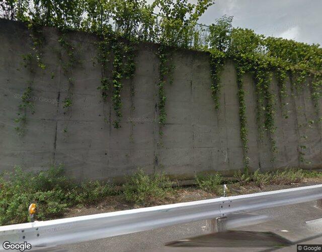 11：11 左側からの外観